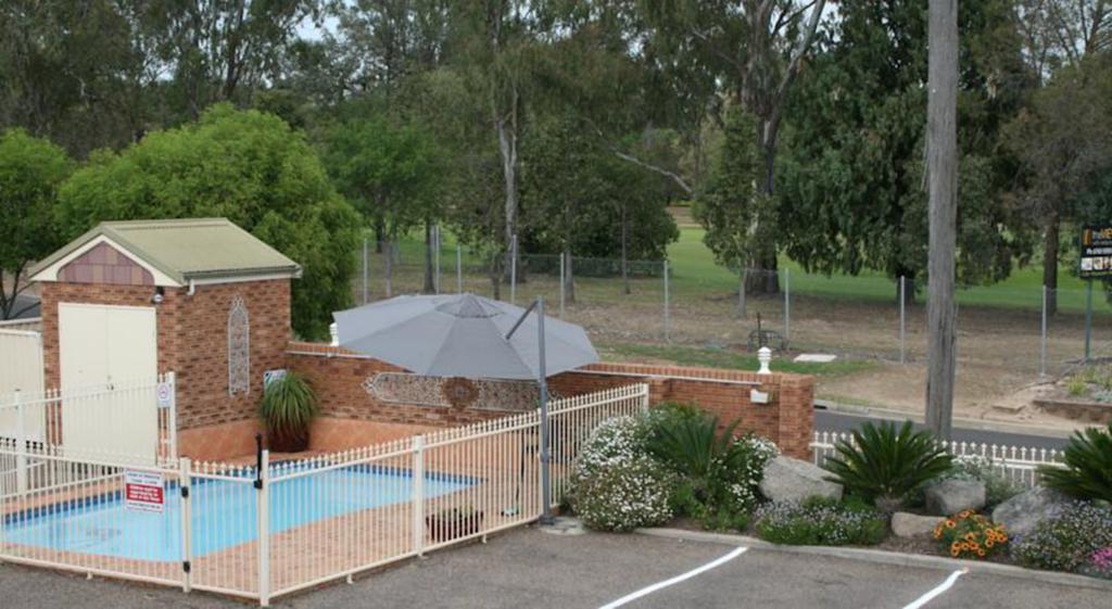 Golf Links Motel Tamworth Ngoại thất bức ảnh